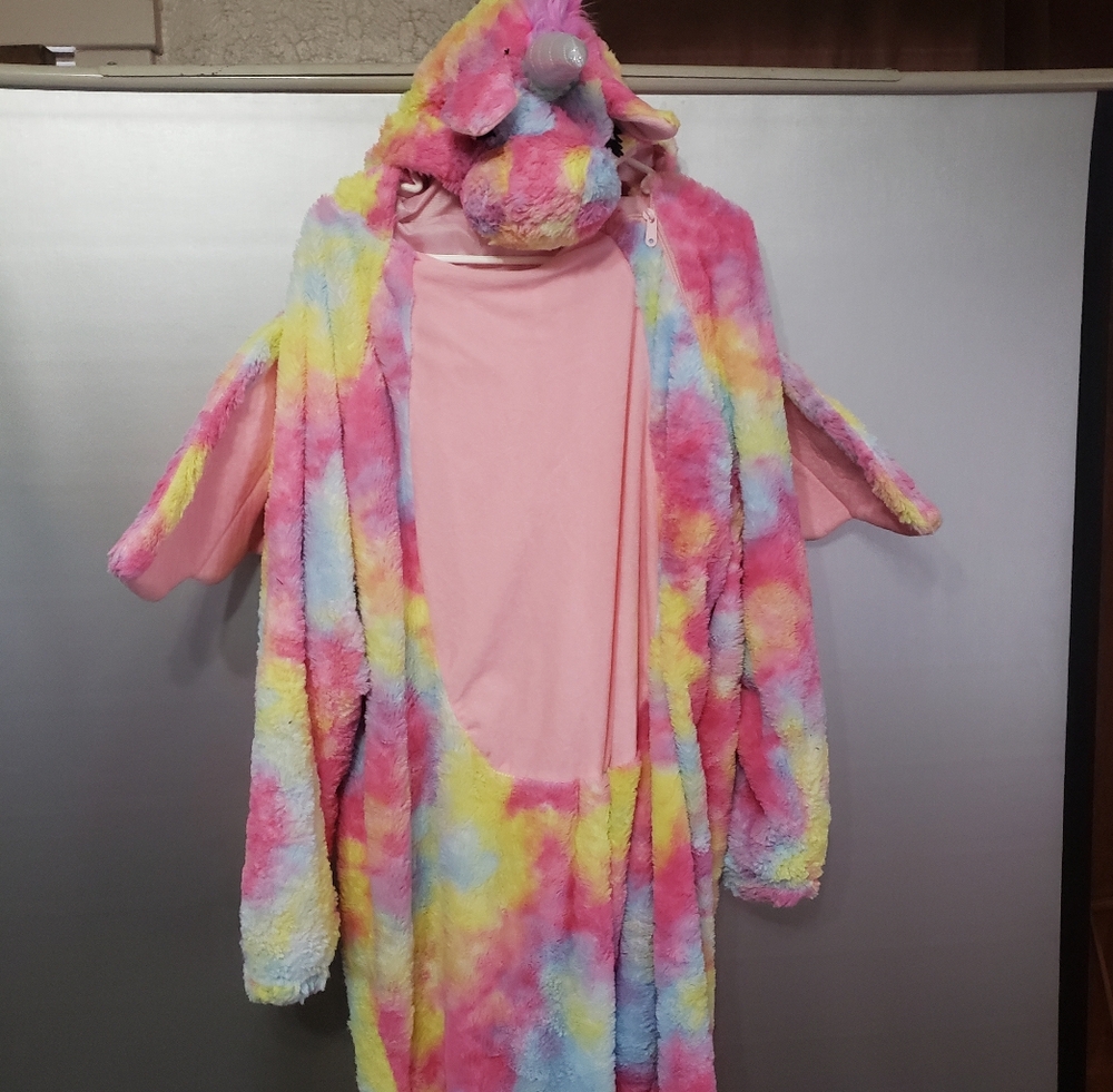 CUTE, COMFY AND FUN UNISEX PLUSH RAINBOW UNICORN WITH WINGS ONESIE. SZ L.